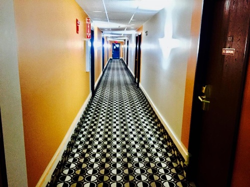 Lyons Inn image 1